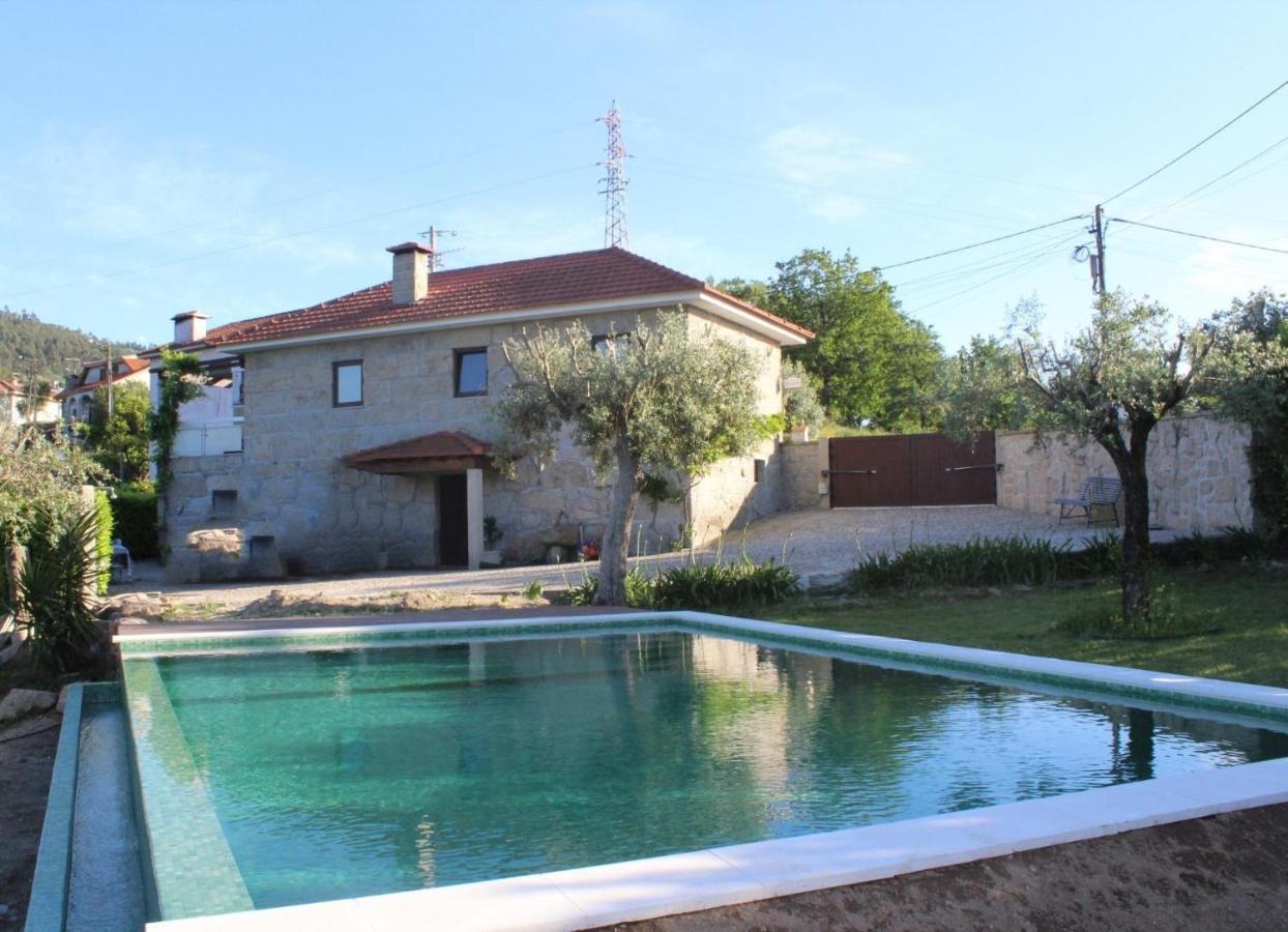 Affittacamere Bernardes House Castelo de Paiva Esterno foto