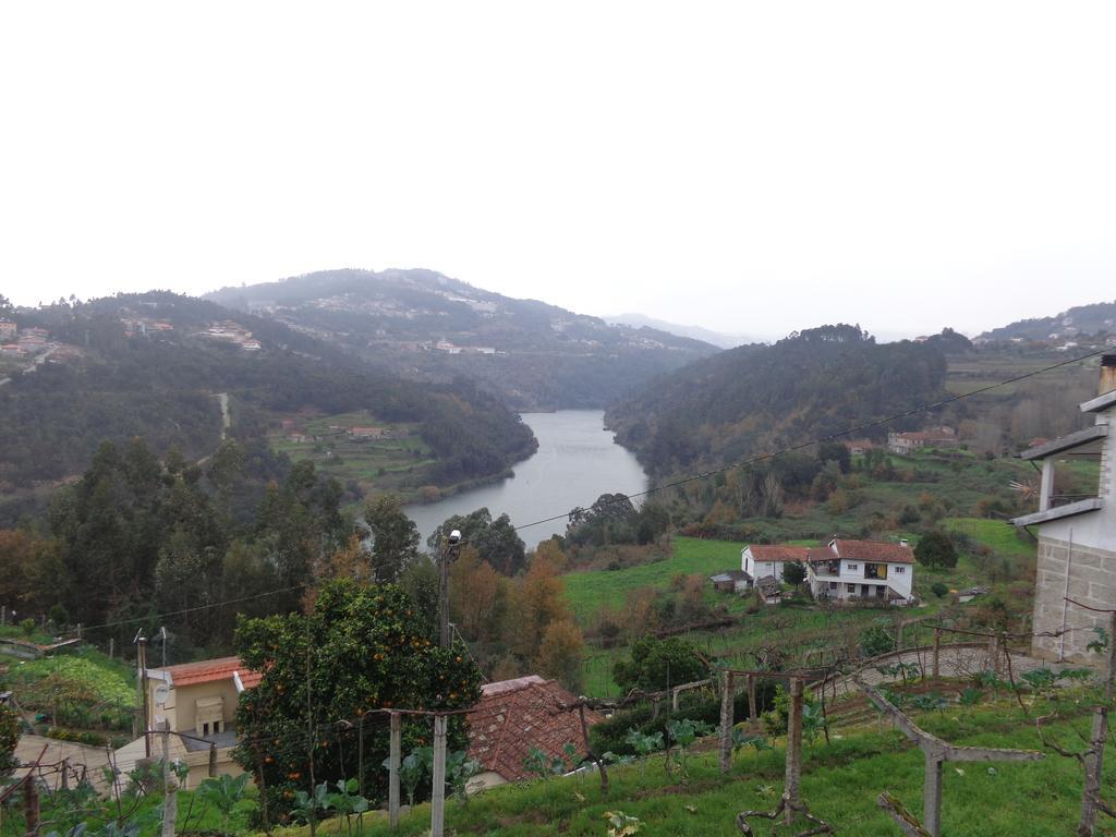 Affittacamere Bernardes House Castelo de Paiva Esterno foto