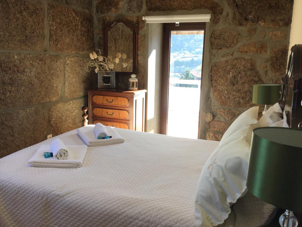Affittacamere Bernardes House Castelo de Paiva Esterno foto