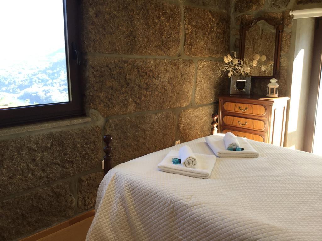 Affittacamere Bernardes House Castelo de Paiva Esterno foto