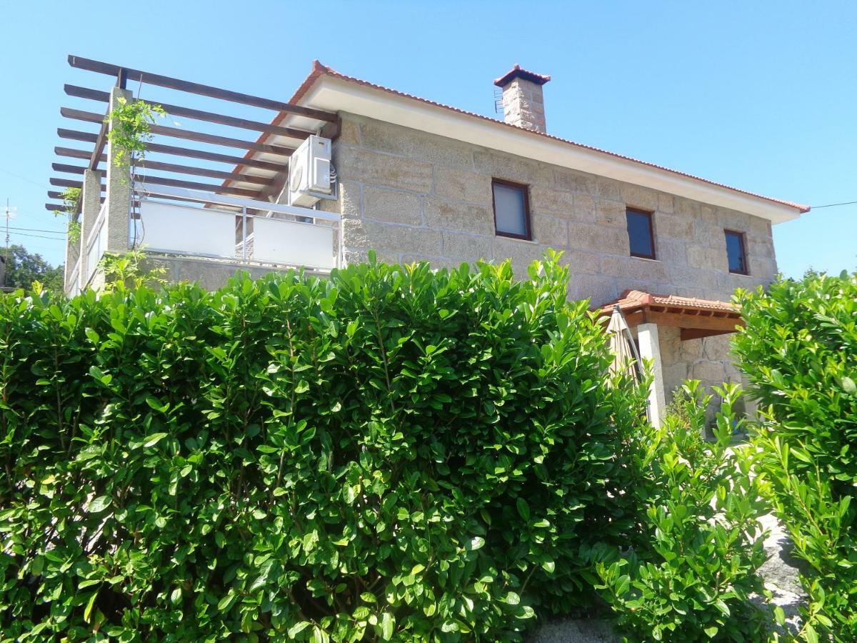 Affittacamere Bernardes House Castelo de Paiva Esterno foto
