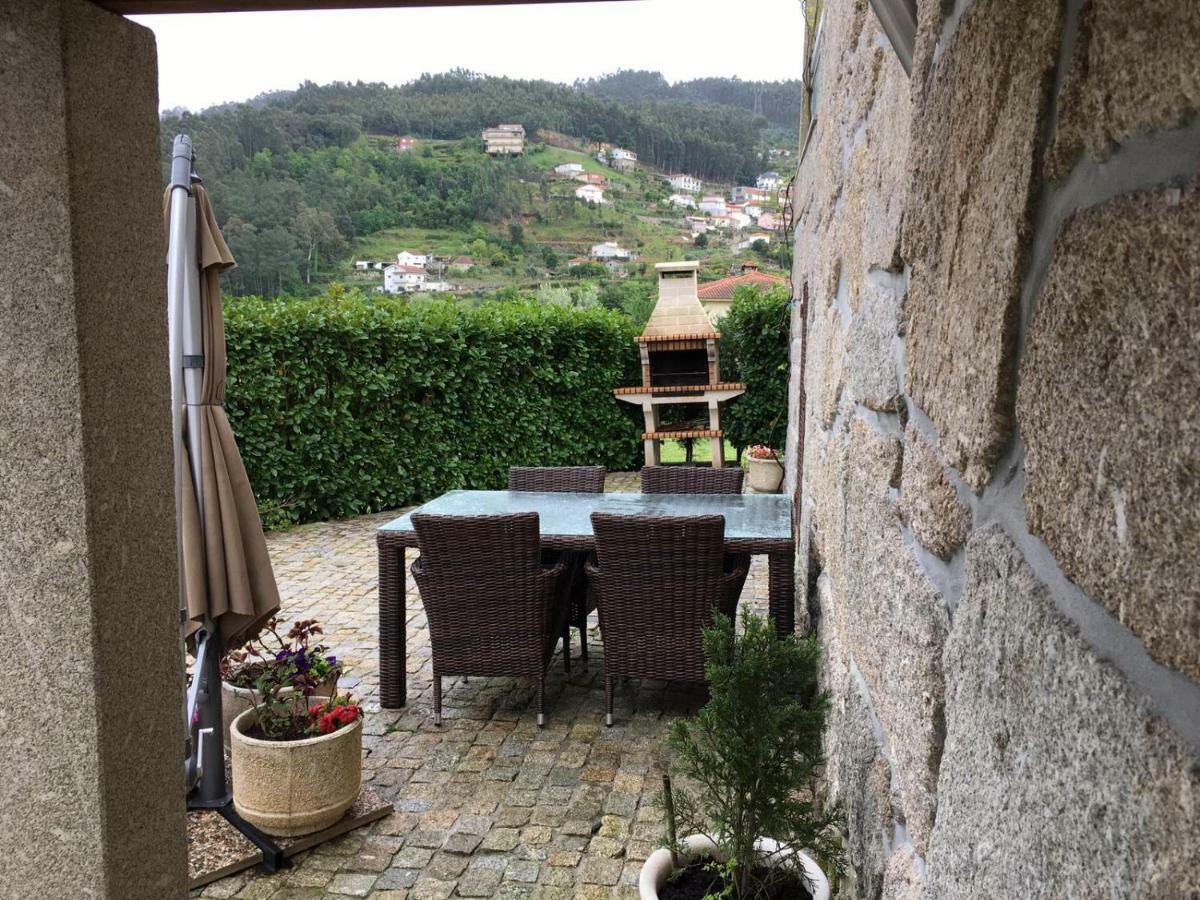 Affittacamere Bernardes House Castelo de Paiva Esterno foto